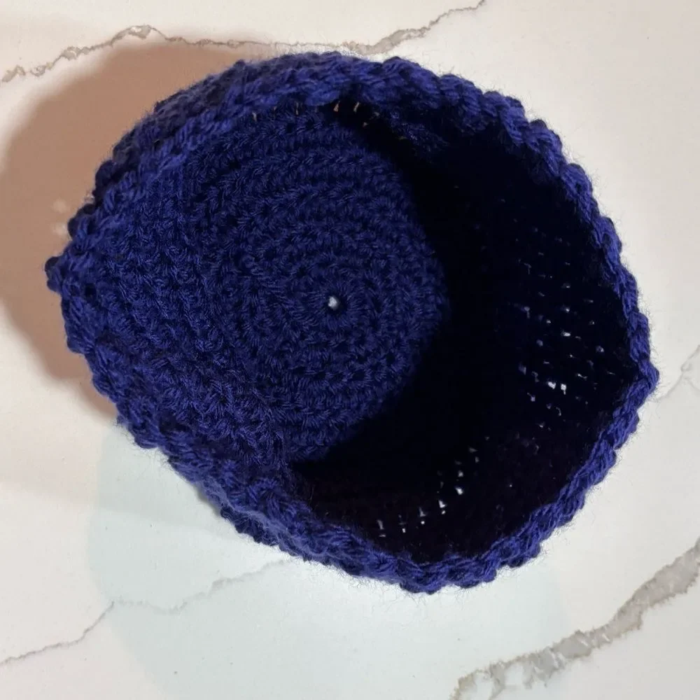 Handmade Knit Hat Mittens Set in Navy Blue Hand made Youth OSFA Stretch Beanie